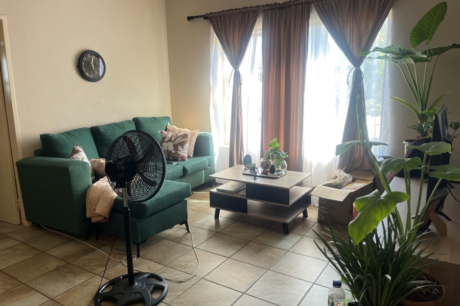 1 Bedroom Property for Sale in Gateway Manor North West